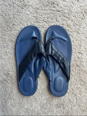 To Boot Navy Blue and Black Leather Thong Sandals